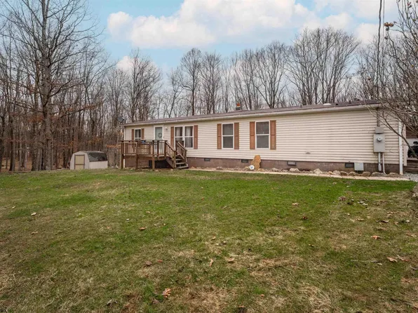 675 Pond Rd, Morgantown, WV 26508