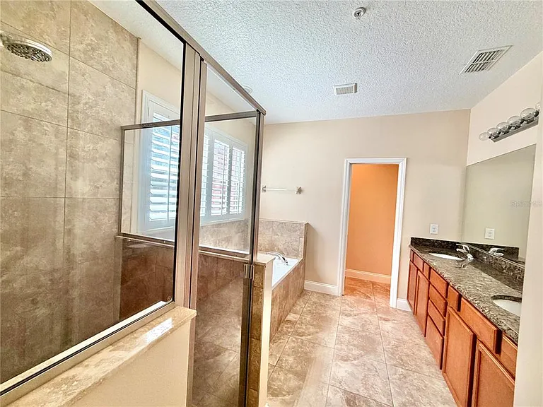 1946 Michael Tiago Cir — Photo 20