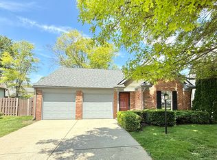 9788 Pine Ridge North Dr, Fishers, IN 46038