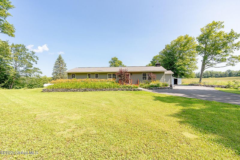 4th image of 580 Knox Cave Road
