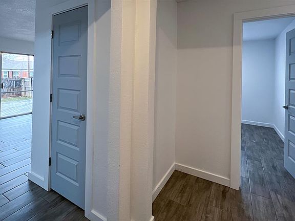 5th image of 5929 NW 62nd St