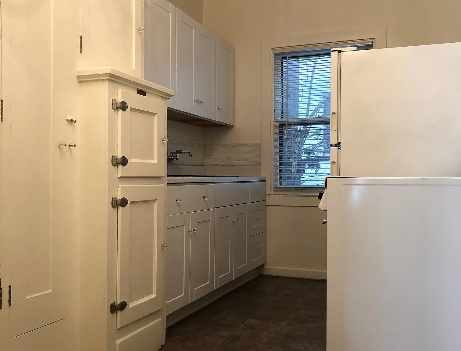 Studio, 600 sqft, $1,450 — Photo 3