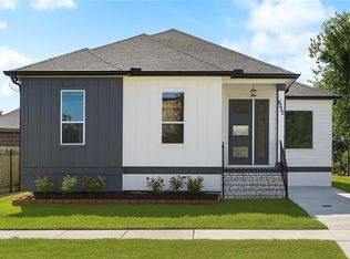 6220 Baccich St, New Orleans, LA 70122