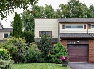 2442 Basswood Cres, Mississauga, ON L5L1Y1