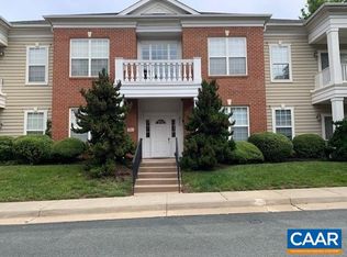 950 Glenwood Station Ln UNIT 102, Charlottesville, VA 22901