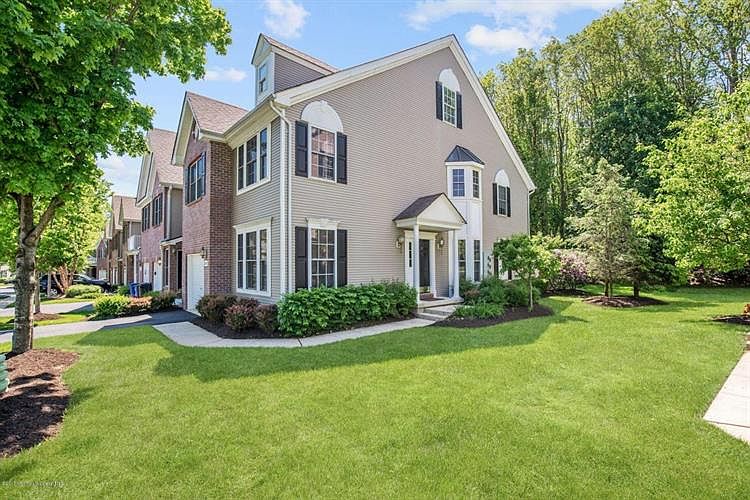 1st image of 129 Ironwood Ct