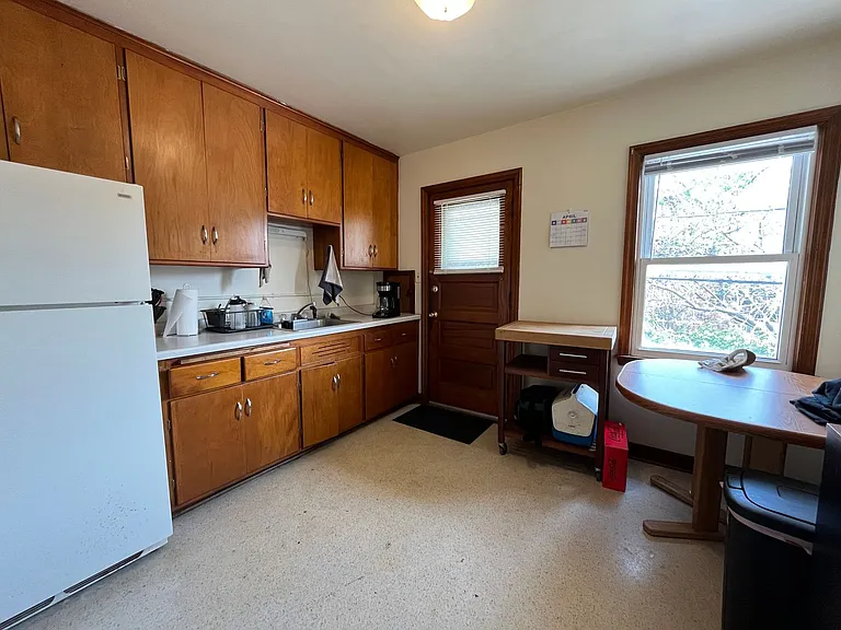 7505 W Center St — Photo 10