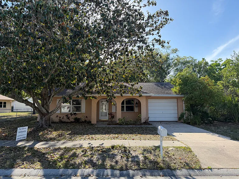 13205 Whaler Dr — Photo 1