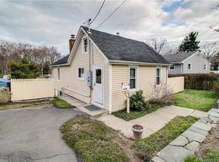 831 Milford Point Rd, Milford, CT 06460