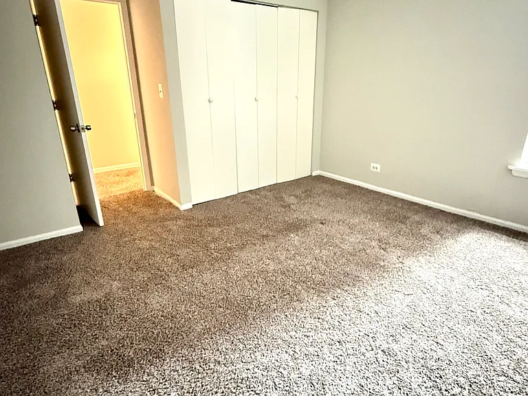 6143 S Woodlawn Ave #1 — Photo 4
