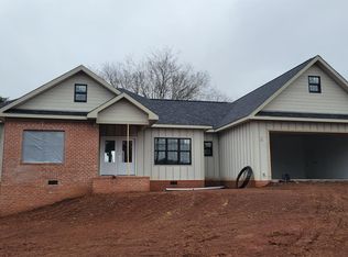567 Waterford Way, Jacksonville, AL 36265