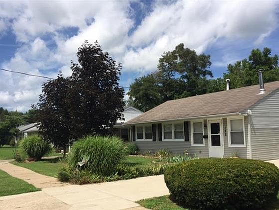 1st image of 128 Florence Ave