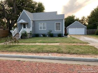 906 N Kansas Ave, Ellsworth, KS 67439