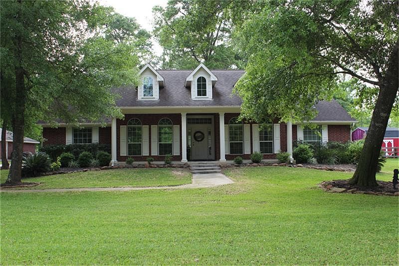 1st image of 40217 Brownwood Ct