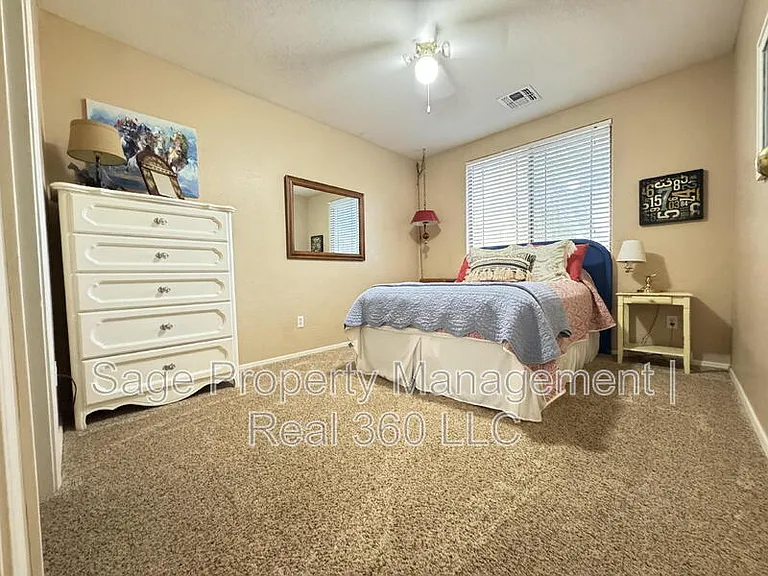 4283 E Shannon St — Photo 14