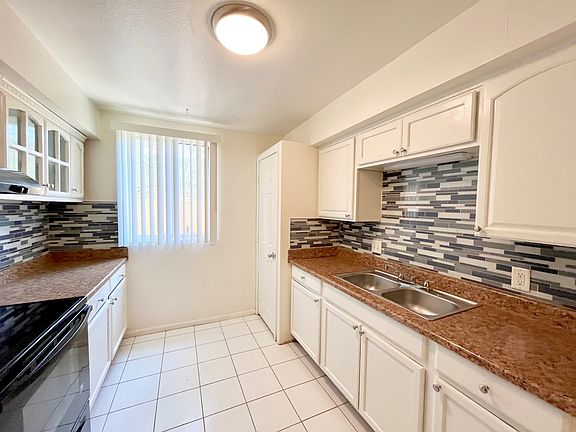 5th image of 13460 Quinta Way APT D