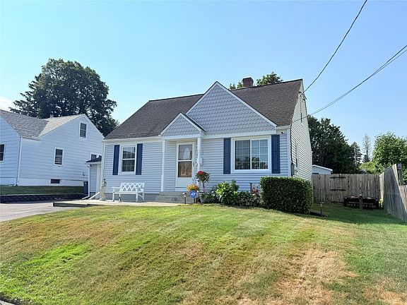 3rd image of 36 Narwood St