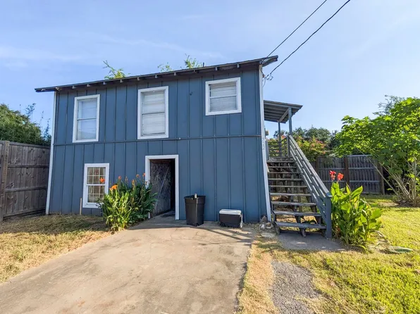 722 Avenue C, Port Neches, TX 77651
