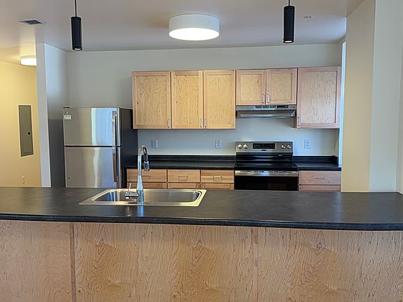 2nd image of 560 Railroad St #21