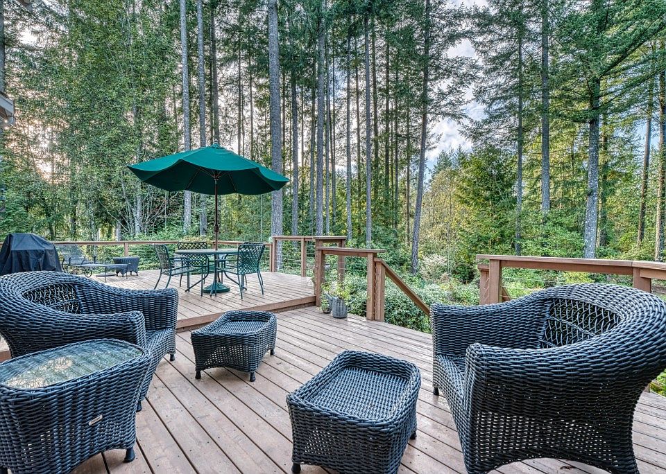 2nd image of 10537 Sirocco Cir NW
