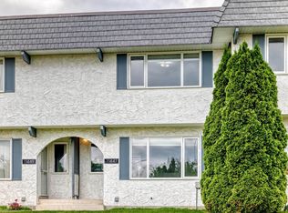 11447 22nd Ave NW, Edmonton, AB T6J4V8