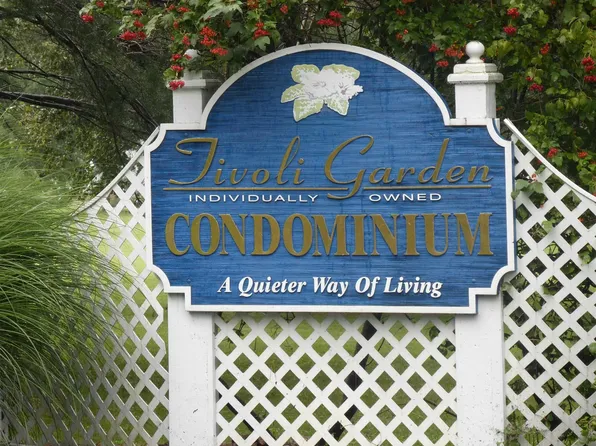 28 TIVOLI Gardens, Tivoli, NY 12583