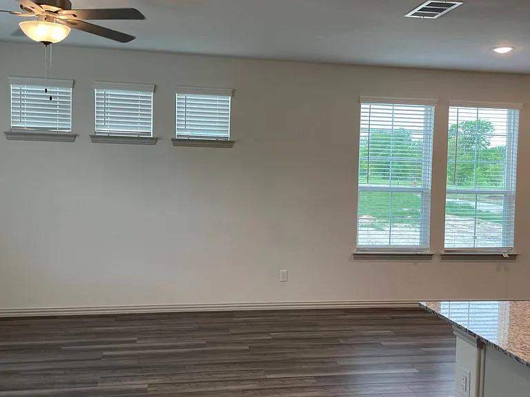 5111 Community St — Photo 4