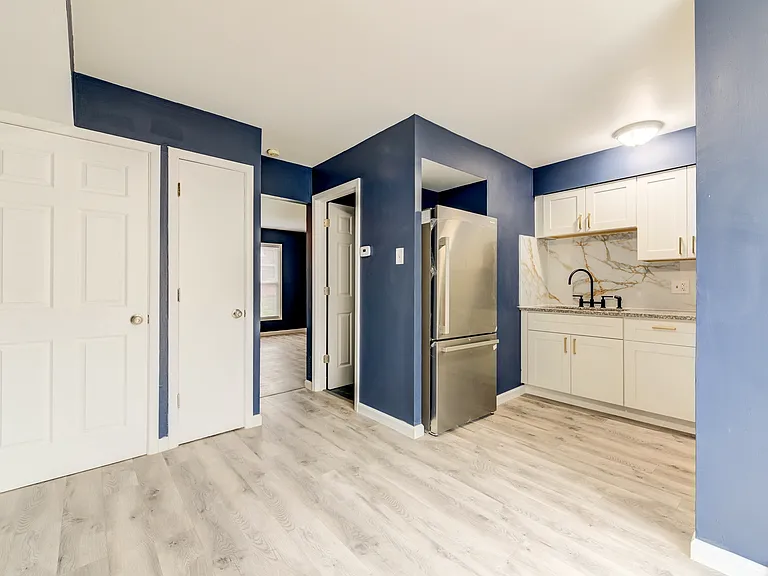 1016 Parkcrest Dr — Photo 9
