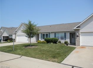 1272 Hidden Harbor Dr, Fairport Harbor, OH 44077