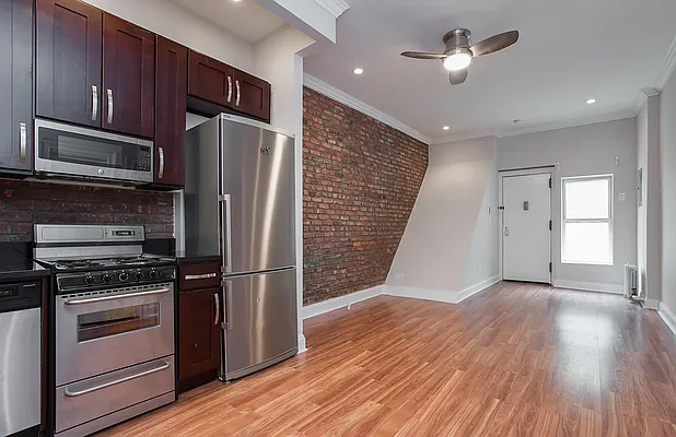 Rented by OGI Management | media 8