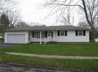 351 Lake Shore Boulevard Ext, Rochester, NY 14617