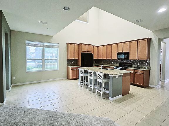 5th image of 5461 Bowman Dr