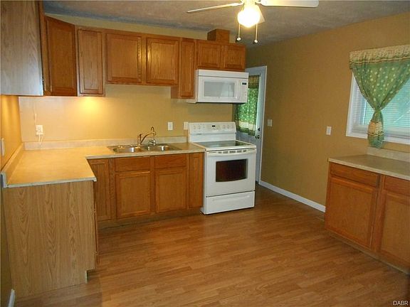 4th image of 1240 Wendall Ave