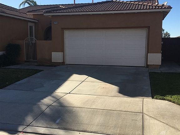 3rd image of 3746 Bella Isola Ave