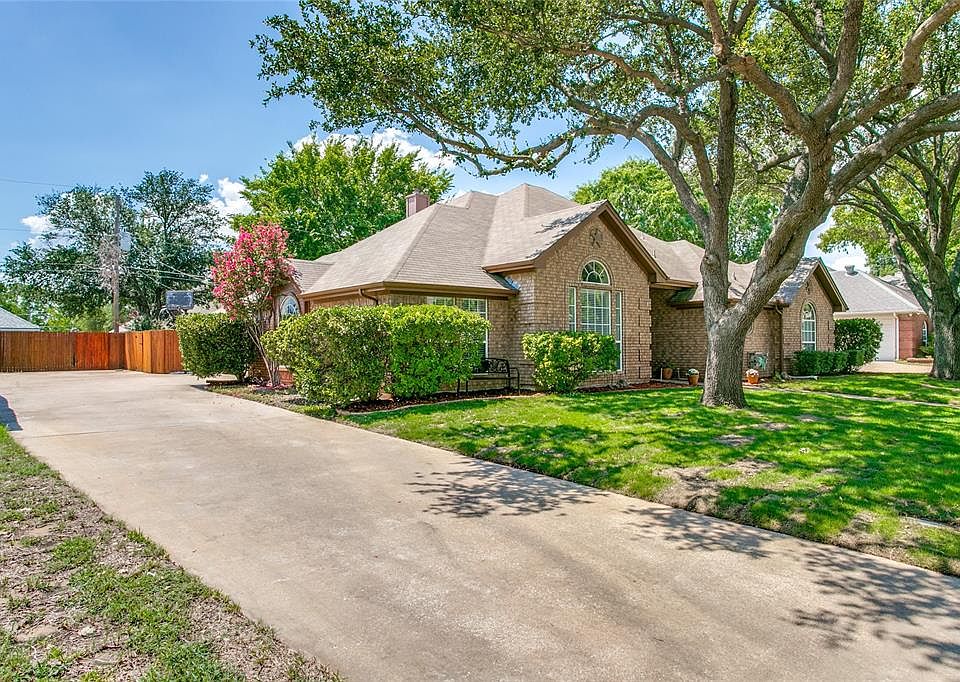 1st image of 7832 Hidden Oaks Dr