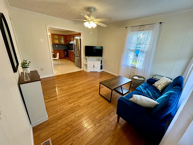 422 Hawley Ave — Photo 9