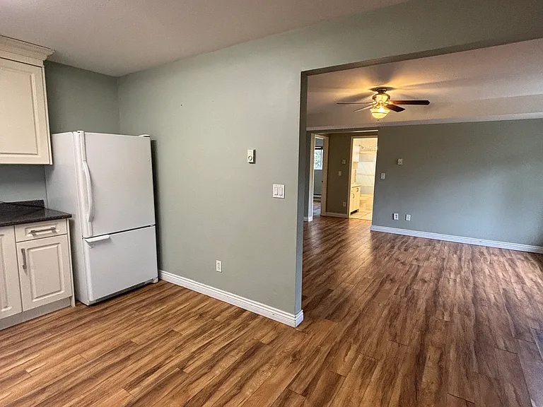 2827 Blackham Dr — Photo 3