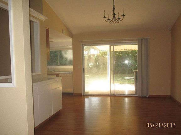 3rd image of 9405 Emerald Vista Dr