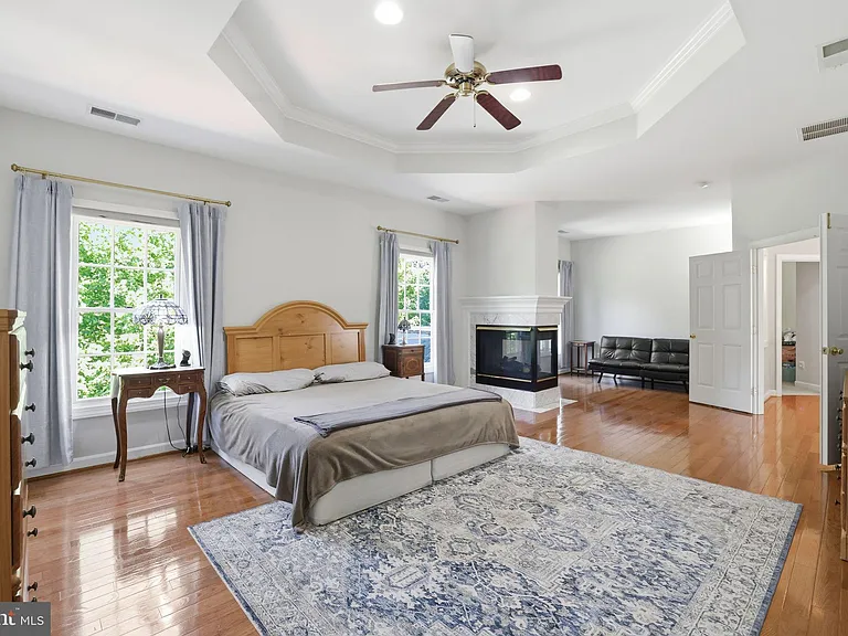 5767 Bush Hill Dr — Photo 45