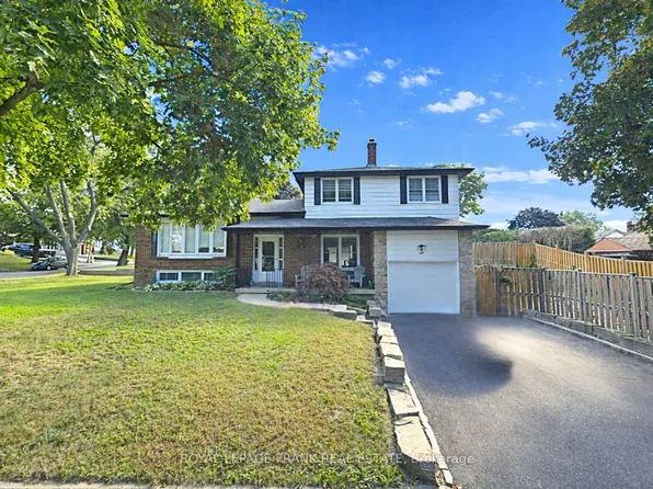 489 Crestwood Dr, Oshawa, ON L1G 2R4