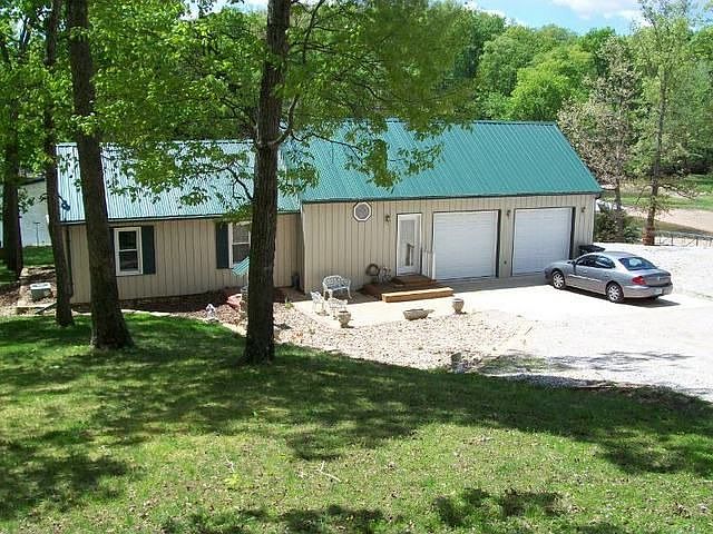 1st image of 30 Indian Oaks Ln
