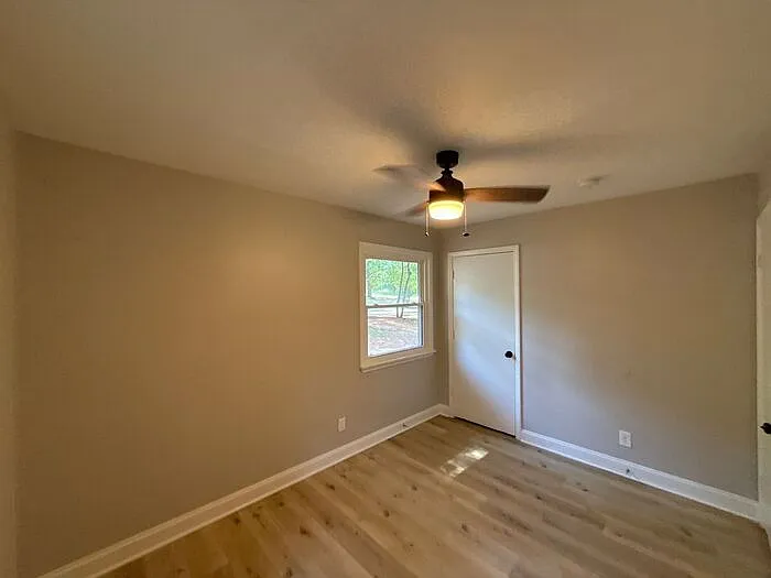 9411 Loblolly Ln — Photo 12