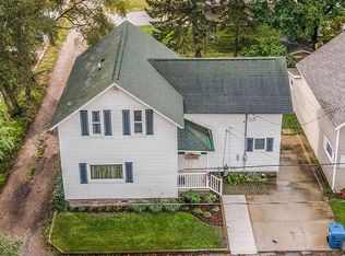 289 6th Ave, Manistee, MI 49660
