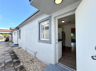 614 NE 3rd St #8, Hallandale, FL 33009