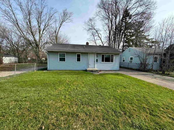 2415 Ledyard St, Saginaw, MI 48601