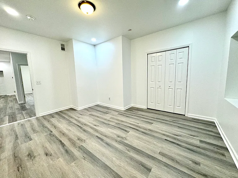 20 N 40th St #1A — Photo 11