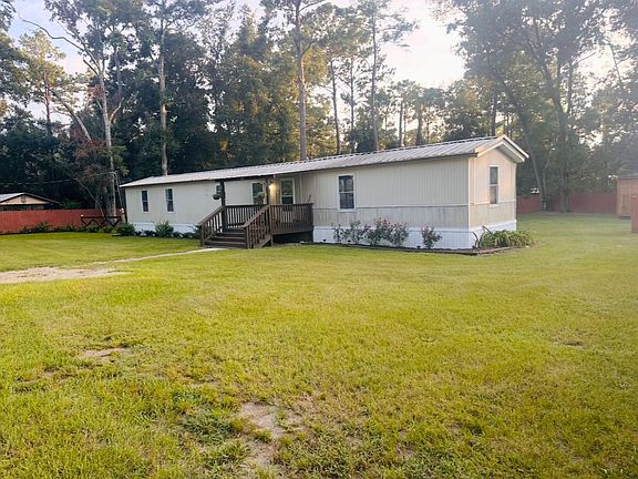 Front of mobile home.