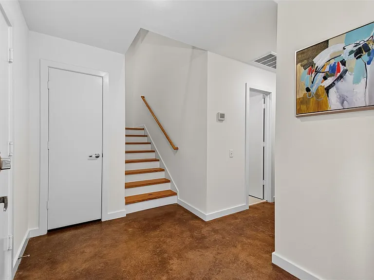 6916 Yellowstone Way Dr — Photo 6