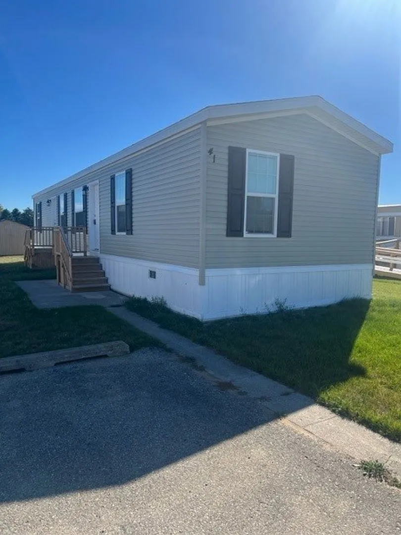 Building Photo - 17330 Honor Hwy #41