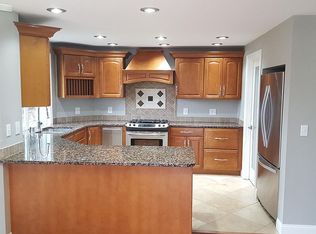 810 N Waugh Rd, Mount Vernon, WA 98273